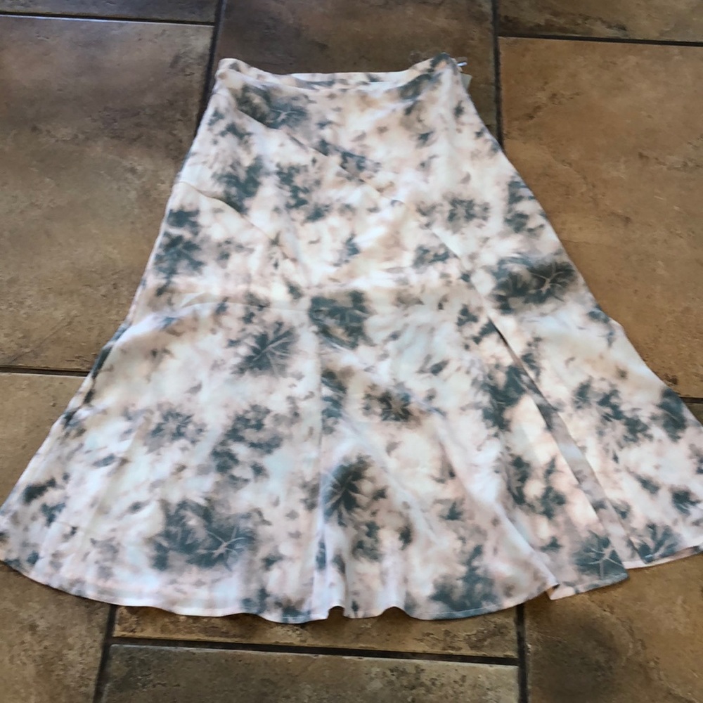 Skirt with side slit,blush